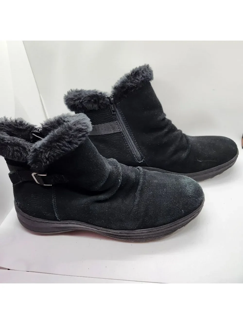 Baretraps Black Suede Ankle Boots with Faux Fur Trim Side Zip Sz 8M